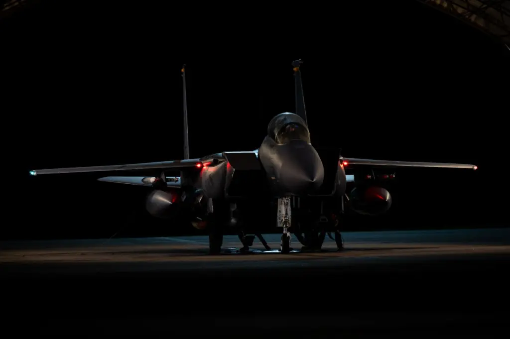 Στη Λάρισα τα “θηριώδη” F-15 των ΗΠΑ – Εντυπωσιακές εικόνες