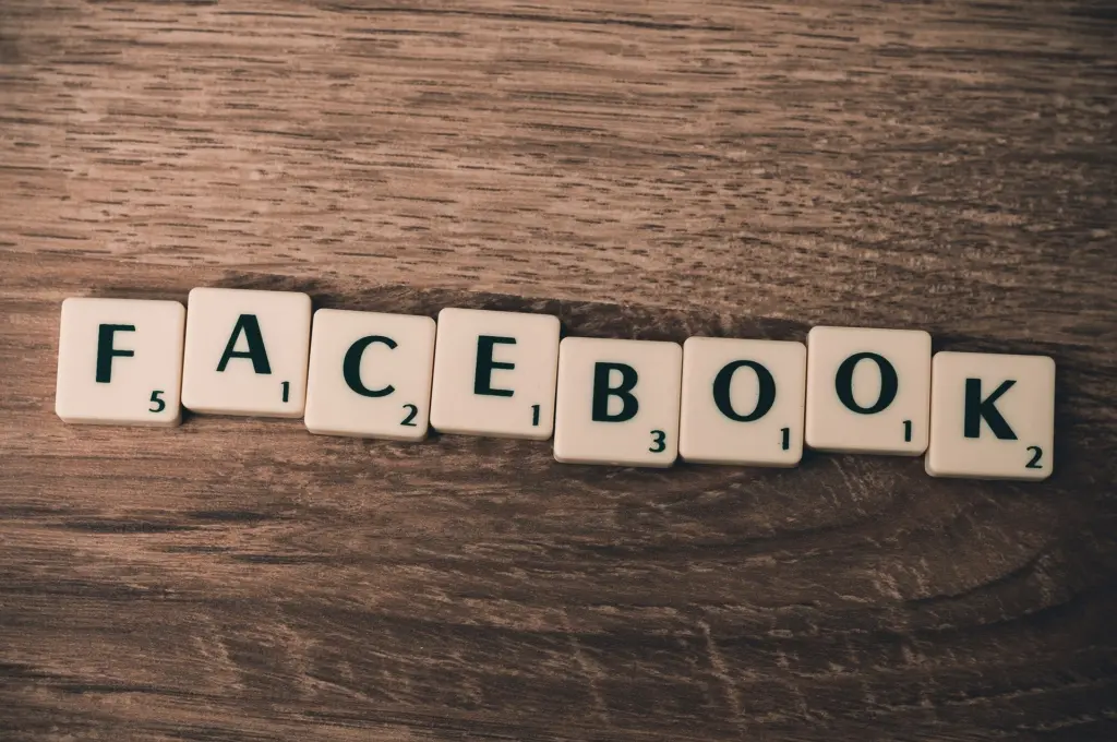 Κάτι “μαγειρεύει” το Facebook – ‘Όργιο φημών ότι σχεδιάζει να αλλάξει το όνομα του και μάλιστα πολύ σύντομα