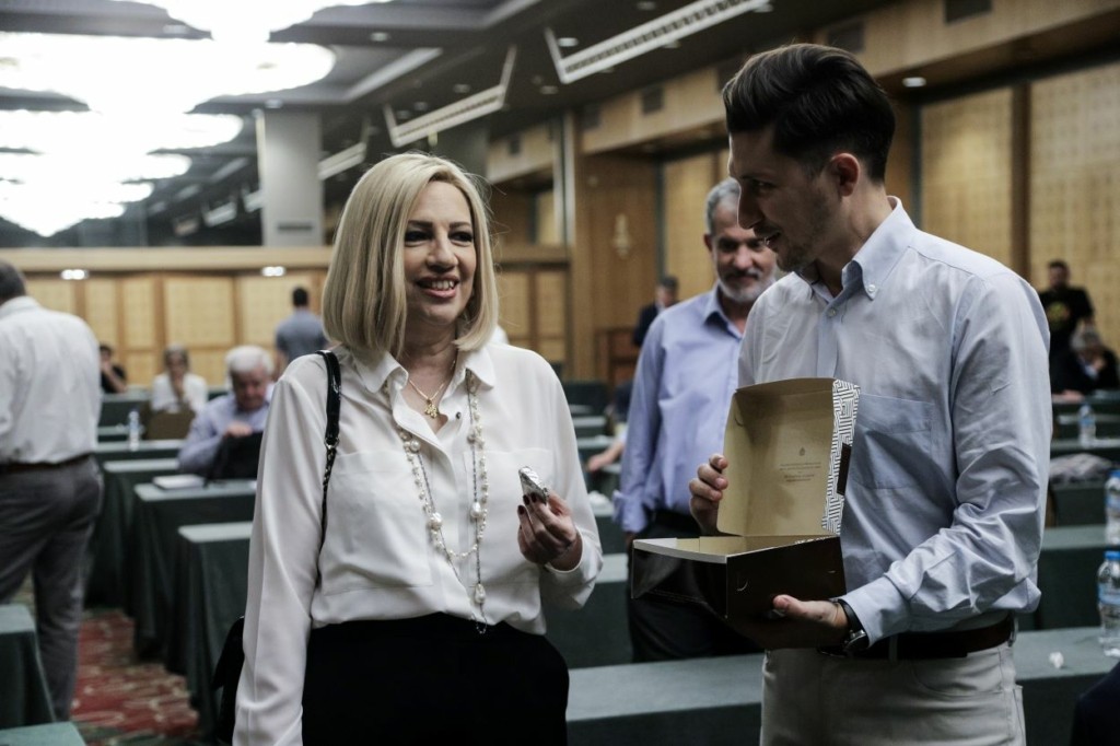 Έξαλλη η Φώφη με τον Χρηστίδη