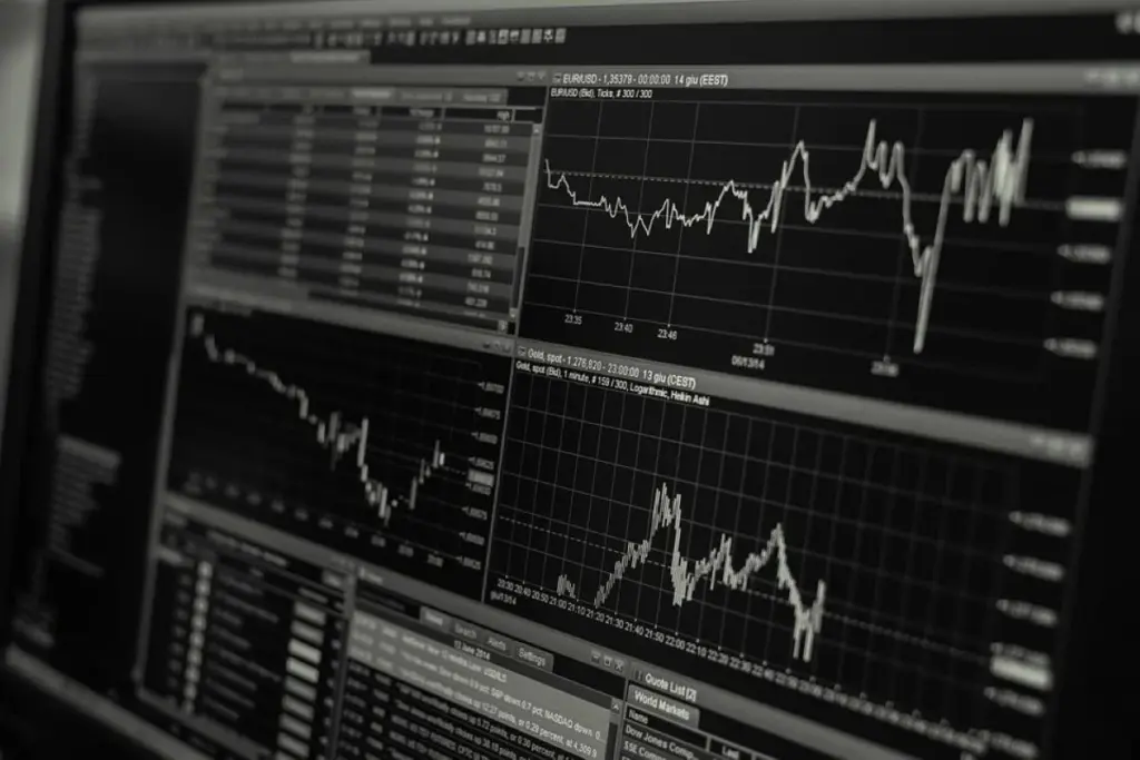 Στο 15% ο παγκόσμιος φορολογικός συντελεστής για τις πολυεθνικές εταιρείες