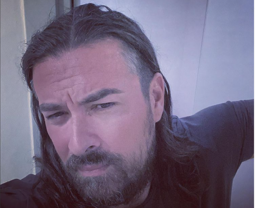 Η φωτογραφία του Γιάννη Αϊβάζη από το νοσοκομείο