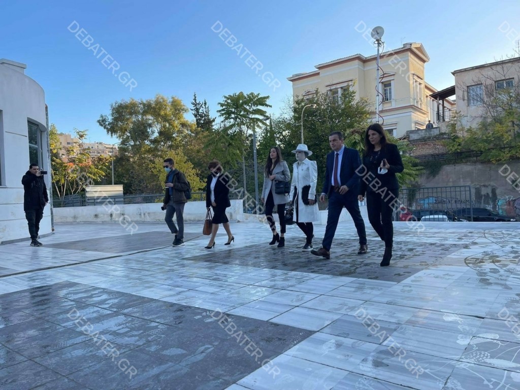 Ιωάννα Παλιοσπύρου και Έφη Κακαράντζουλα ακόμη μια φορά αντιμέτωπες στα δικαστήρια (pics)