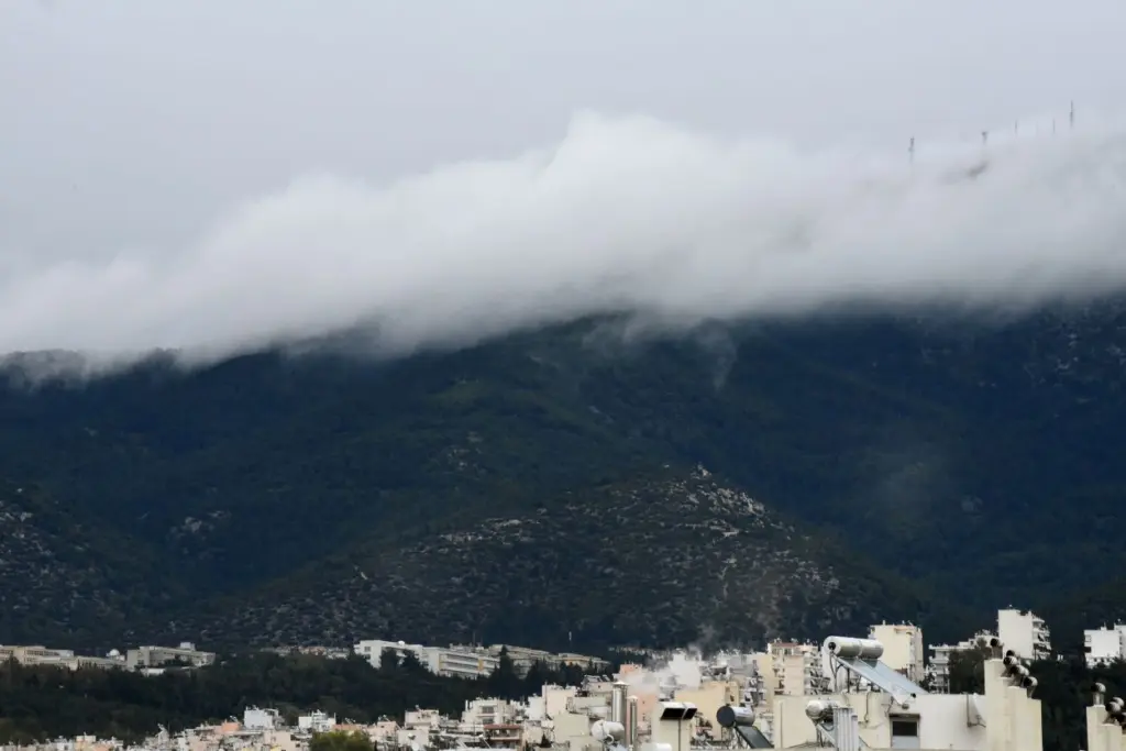 Χωρισμένη στα δύο η Ελλάδα –  Κακοκαιρία στα βορειοδυτικά και άνοιξη στην υπόλοιπη χώρα