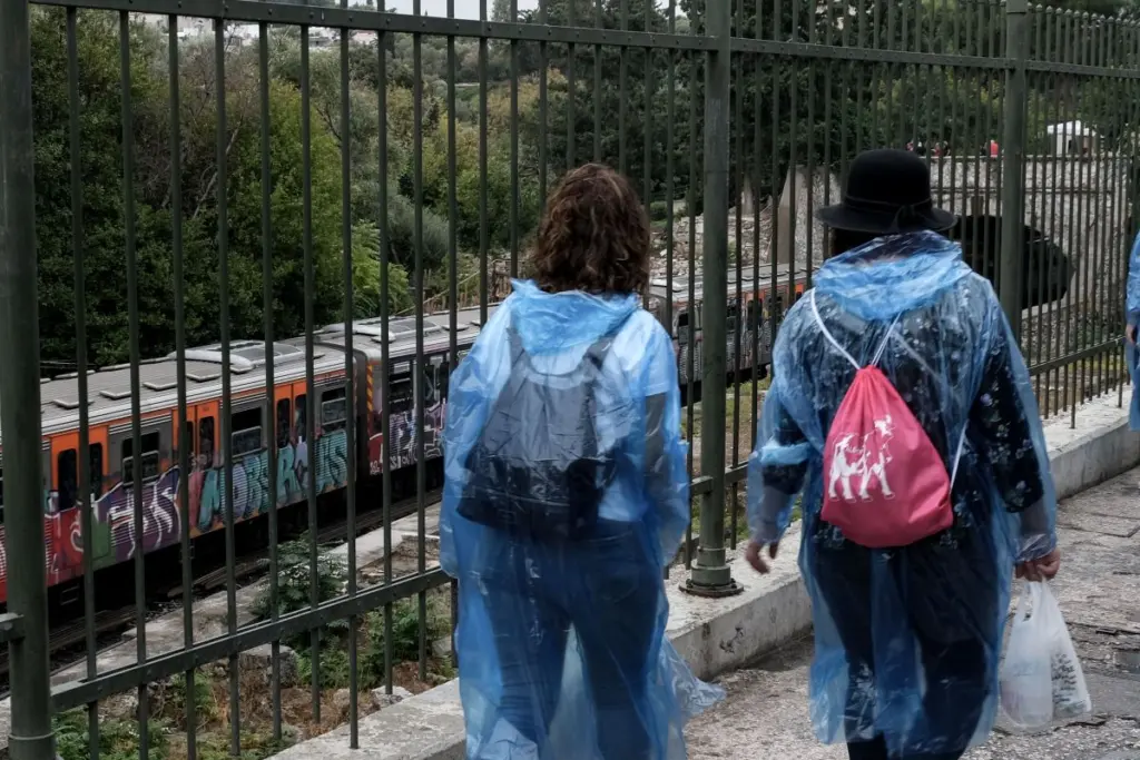 Η κακοκαιρία συνεχίζεται σε όλη τη χώρα – Ισχυρά φαινόμενα θα κάνουν την εμφάνιση τους σε πολλές περιοχές