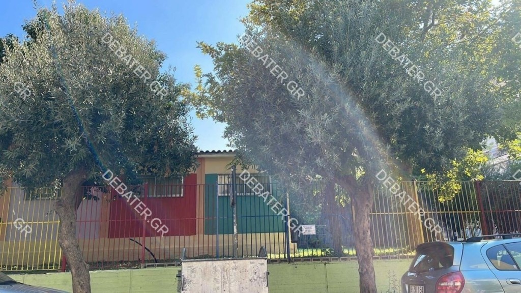 Επιτέθηκε άγρια σε 15χρονο επειδή έσπρωξε την κοπέλα του – Απίστευτο σκηνικό σε σχολείο στην Καλλιθέα