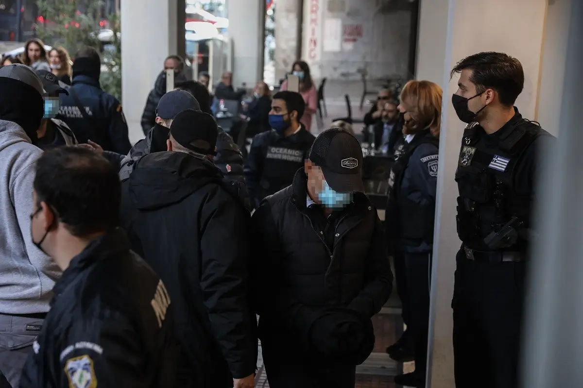 “Οι αστυνομικοί διέφυγαν μπουσουλώντας” – Καθαρή απόπειρα ανθρωποκτονίας “βλέπει” ο Κούγιας (vid)