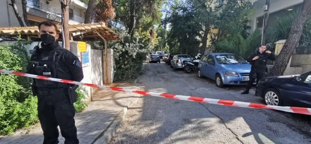 Αιματηρό επεισόδιο με πυροβολισμούς στην Κηφισιά – Δυο τραυματίες (pics)