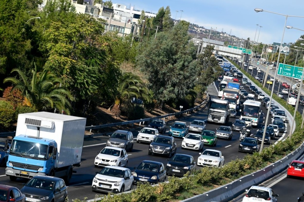 Μέτρα για τα μποτιλιαρίσματα στην Αθήνα – Ο δακτύλιος, το ενδεχόμενο διοδίων και το carpooling