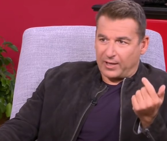 Ο εκνευρισμός του Λιάγκα στις ευχές on air για τον γιο του – “Του την είπε” η Σκορδά