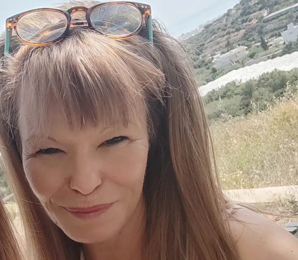 Συγκλονίζει η κόρη της 48χρονης Νεκταρίας – “Η μάνα μου ήταν πάντα δίπλα μας – Ήταν “εκρηκτικός” ο πατέρας μας”
