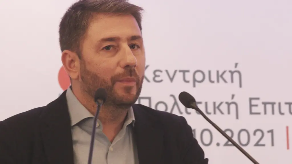 Επίσημη η υποψηφιότητα του Νίκου Ανδρουλάκη – Κατέθεσε 20.000 υπογραφές