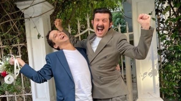 Ο Μιχάλης Οικονόμου και ο Γιώργος Μακρής βάπτισαν το γιο τους – Το υπέροχο μήνυμα τους