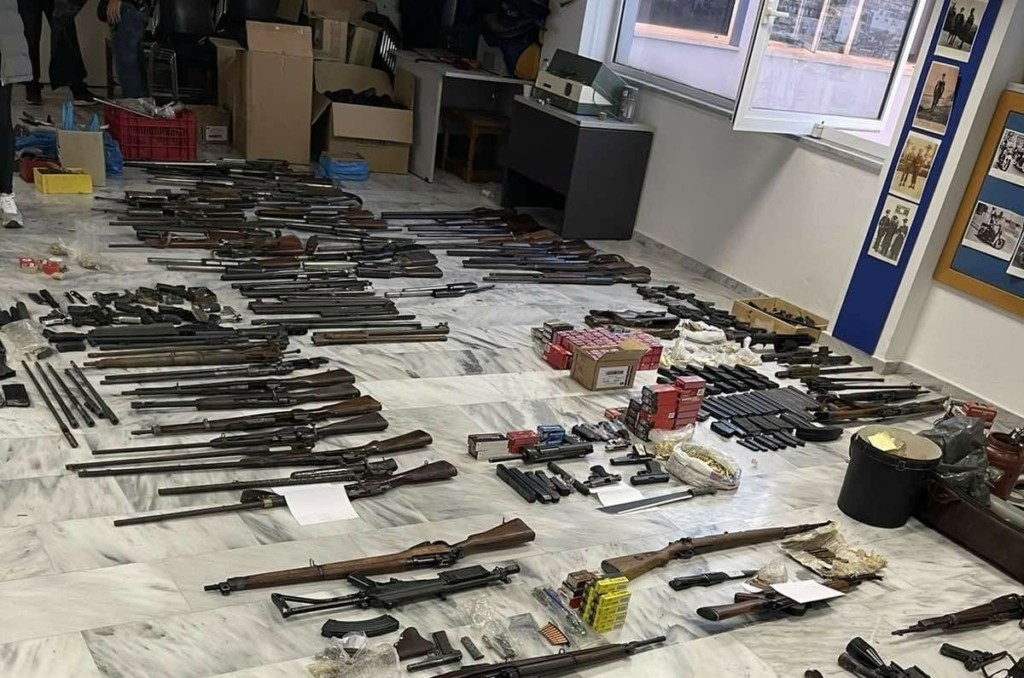 Τρία οπλοστάσια είχαν στήσει στα Χανιά – Εξαρθρώθηκε εγκληματική οργάνωση (pics)