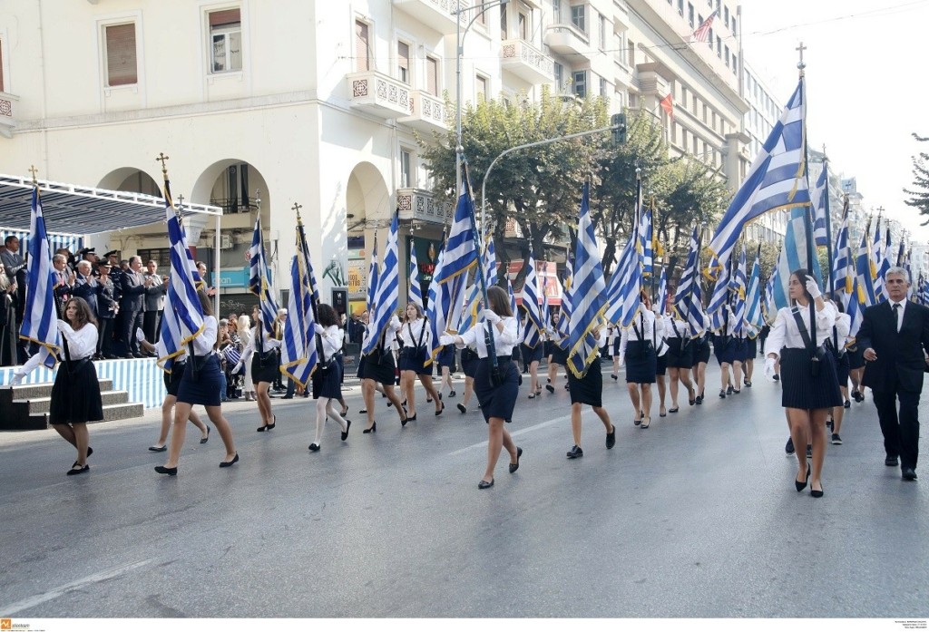 Κανονικά παρελάσεις και εορτασμοί του Αγίου Δημητρίου – Έρχονται ελευθερίες για τους εμβολιασμένους (vid)
