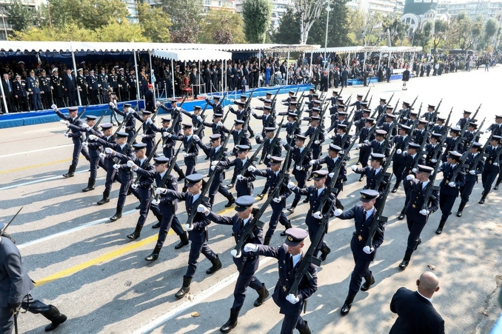 Οι προϋποθέσεις για να γίνουν οι παρελάσεις χωρίς προβλήματα (vid)