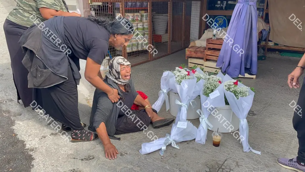 Οδύνη και θυμός για τον θάνατο του Ρομά στο Πέραμα – “Να φάνε ισόβια, αν δεν το κάνει η δικαιοσύνη θα το κάνουμε εμείς” (pics&vids)