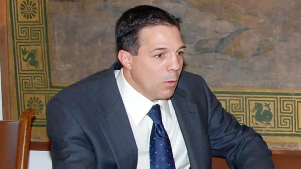 “Έχει κλείσει η πίσω πόρτα του Λευκού Οίκου για τον Ερντογάν” – Τι αποκαλύπτει Ελληνοαμερικανός γερουσιαστής (vid)