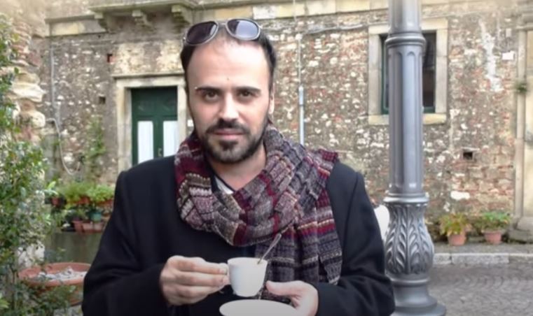 Πέθανε ο τραγουδιστής Δημήτρης Σαμαρτζής