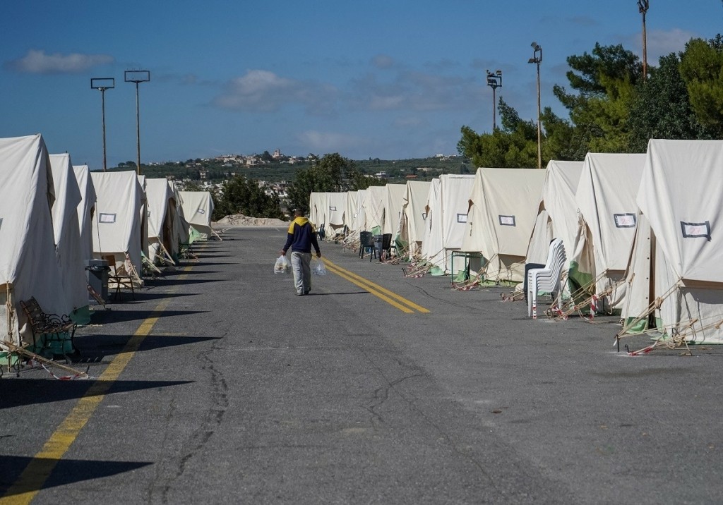 Επιτήδειοι εκμεταλλεύονται τον πόνο των σεισμόπληκτων στην Κρήτη