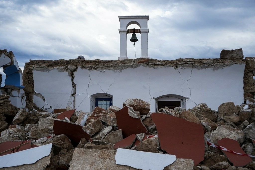 Τσελέντης για τις προειδοποιήσεις για τσουνάμι στην Κρήτη – “Ένας κάβουρας θα έκανε μεγαλύτερο τσουνάμι” (vid)