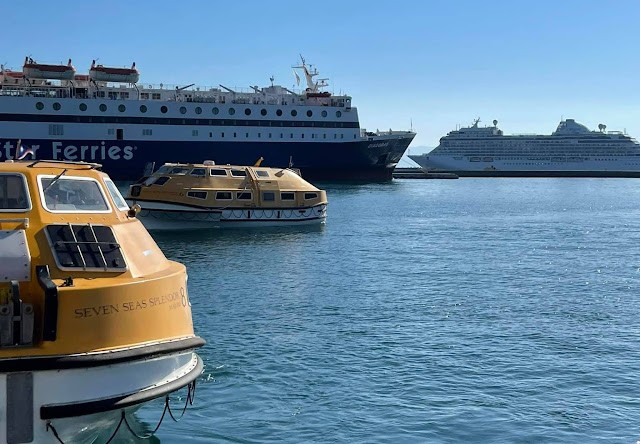 Στο λιμάνι της Μυτιλήνης το υπερπολυτελές κρουαζιερόπλοιο “Seven Seas Splendor” (pics&vid)