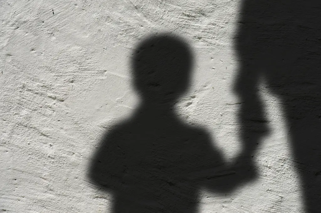 Σοκαριστική υπόθεση κακοποίησης στην Ημαθία – Βίαζε μικρά  παιδιά και έναν σκύλο μπροστά τους