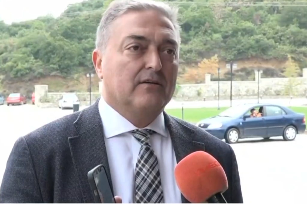 Τι ισχυρίζεται ο ιδιοκτήτης της ταβέρνας για την επίθεση στον Βασιλακόπουλο – “Μίλησε άσχημα στην κόρη του”