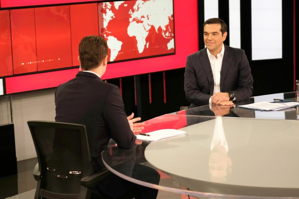 Επίθεση Τσίπρα σε Μητσοτάκη για την πανδημία – “Χάνεται ένα χωριό κάθε εβδομάδα” (vid)