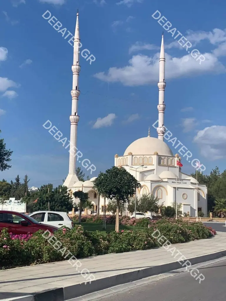 Αποκάλυψη DEBATER – Ο Ερντογάν μπροστά από την πόλη φάντασμα μετέτρεψε τα Βαρώσια σε τουριστικό θέρετρο (pics&vid)