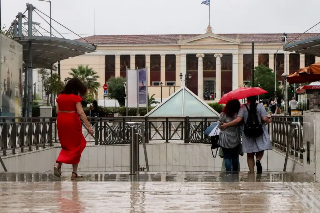 Με βροχές και καταιγίδες ξεκινά η τελευταία εβδομάδα του Οκτώβρη – Που θα δούμε επιδείνωση των φαινομένων