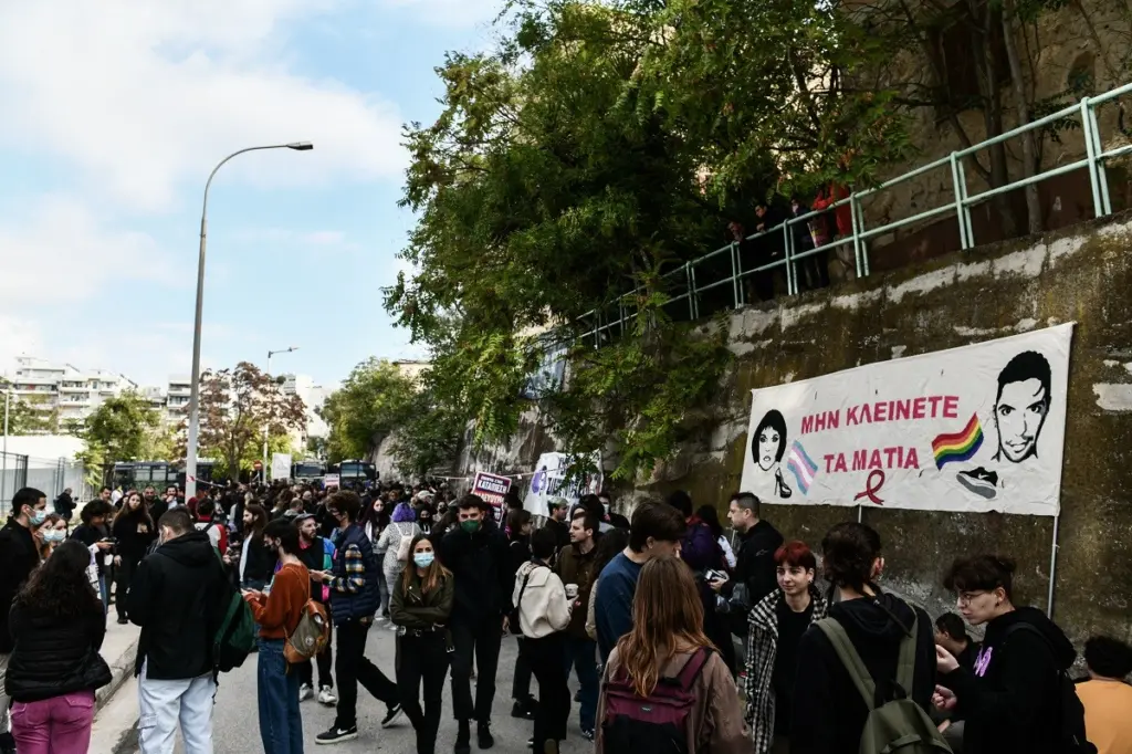 “Είχαν κάτω το παιδί μέσα στα αίματα, το κλωτσοπατούσαν” – Η κατάθεση του πατέρα του Ζακ