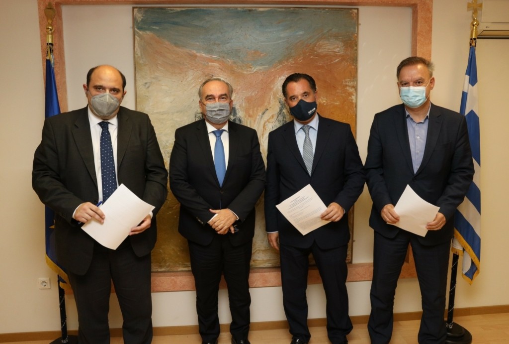 Μνημόνιο συνεργασίας του υπουργείου Ανάπτυξης με το ΚΕΠΕ
