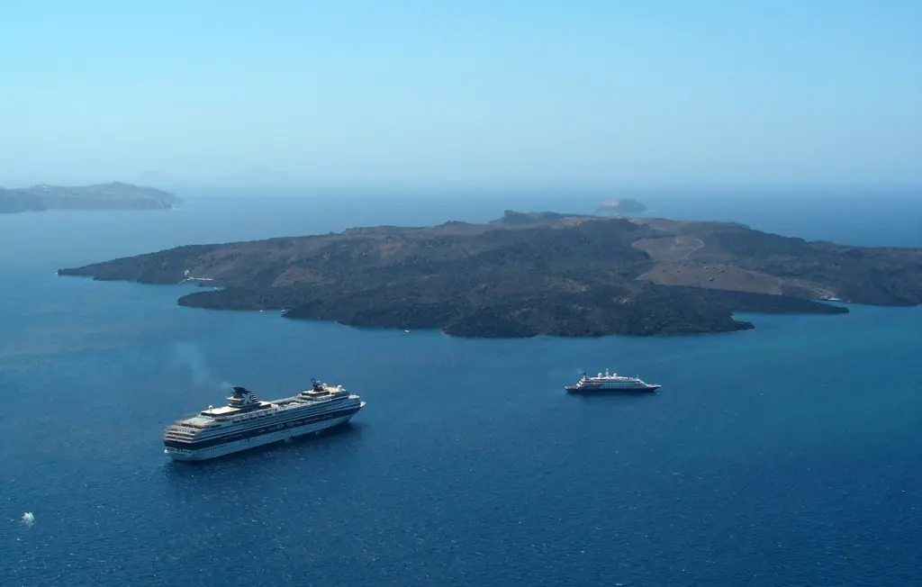 Νέα έρευνα στο ηφαίστειο Σαντορίνης – Τι έδειξε ο νέος σταθμός παρακολούθησης