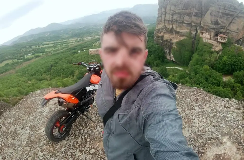 Αρνείται τις κατηγορίες για ασέλγεια σε βάρος της κόρης του ο αστυνομικός – Σοκάρουν οι περιγραφές της 4χρονης