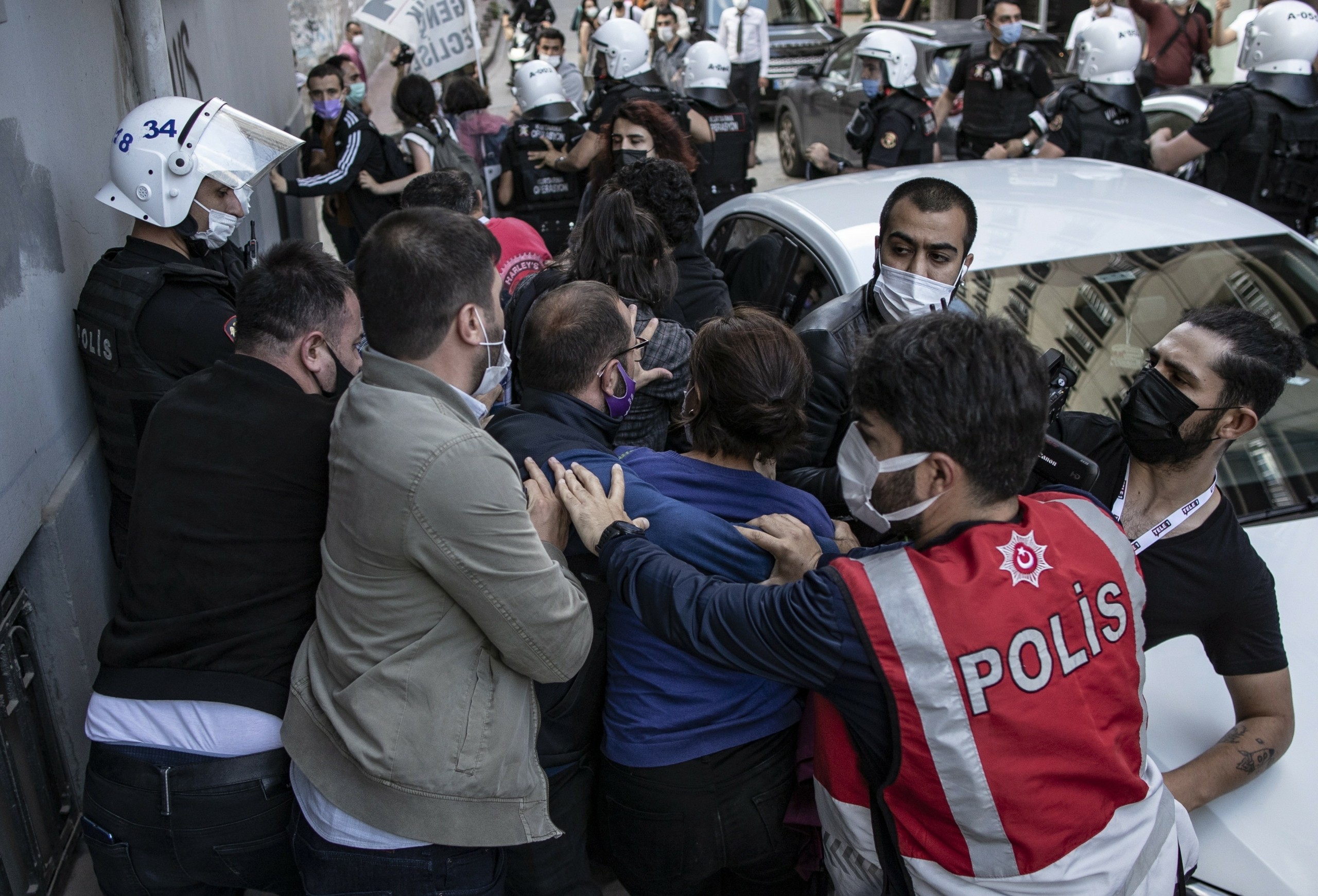 Ηχηρό “ράπισμα” από το Ευρωδικαστήριο κατά Ερντογάν για το μπαράζ συλλήψεων δικαστικών