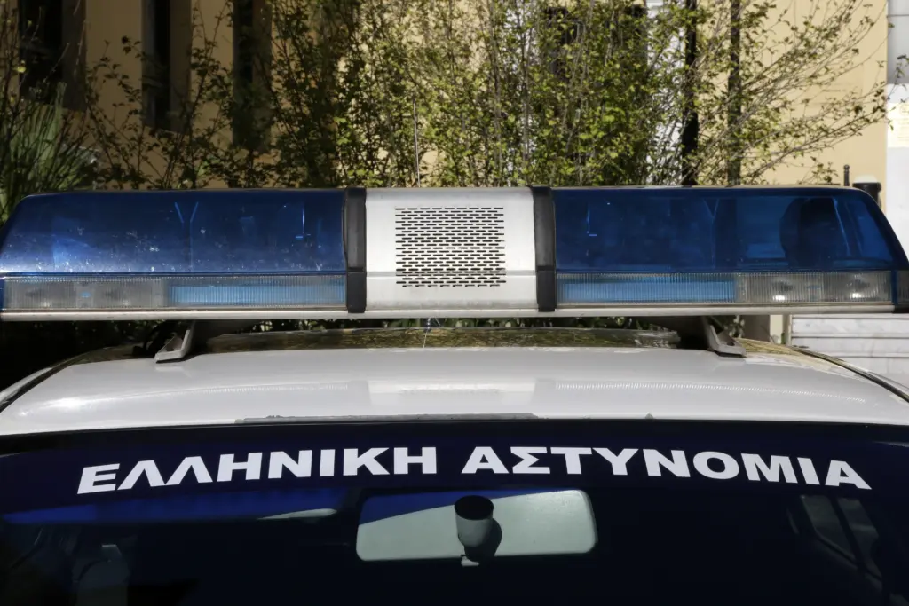 Τρόμος για γυναίκα στο Νέο Ηράκλειο – Την έβαλαν σε ΙΧ, την έγδυσαν, τη λήστεψαν και την εγκατέλειψαν
