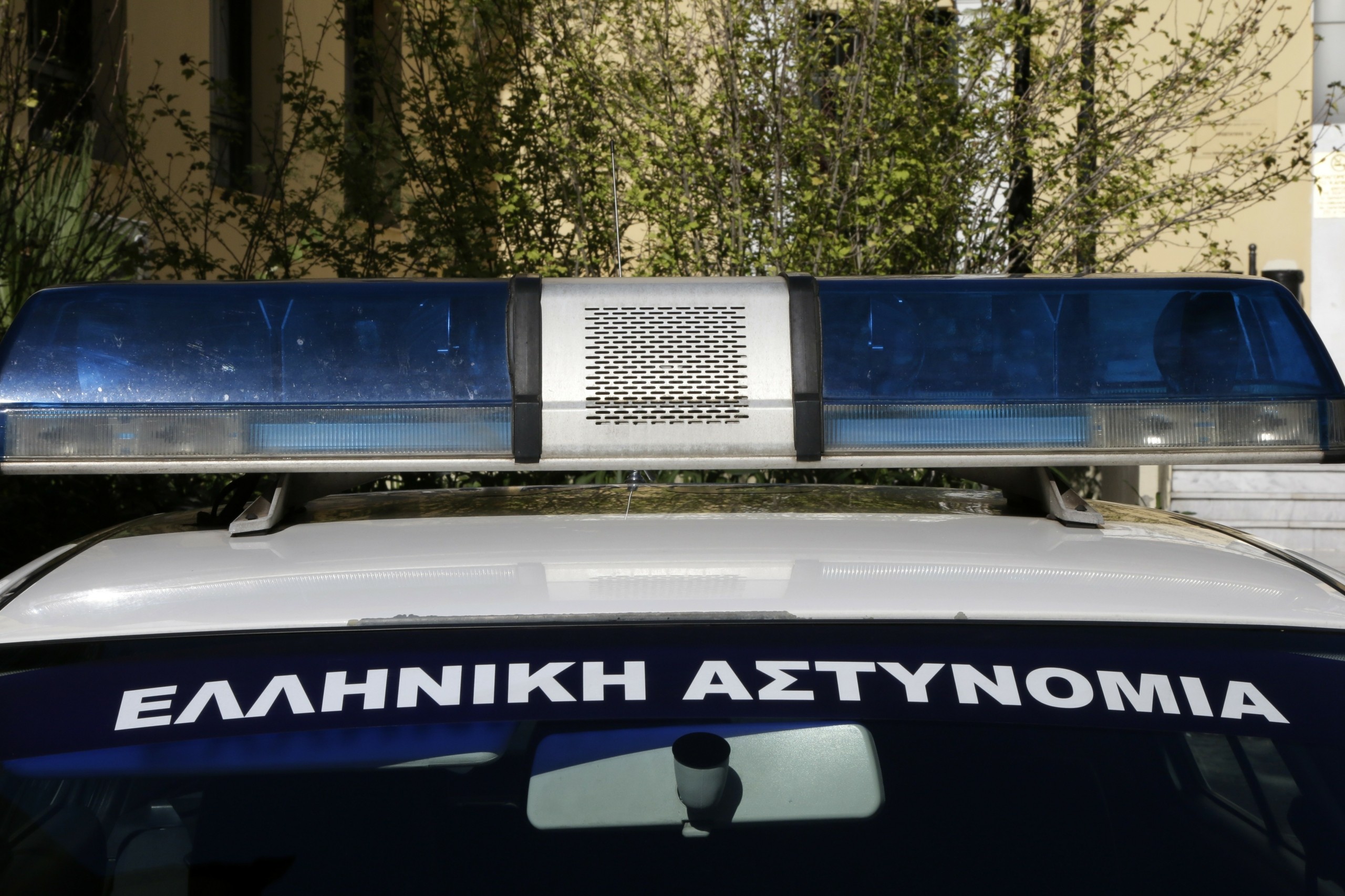 Τρόμος για γυναίκα στο Νέο Ηράκλειο – Την έβαλαν σε ΙΧ, την έγδυσαν, τη λήστεψαν και την εγκατέλειψαν
