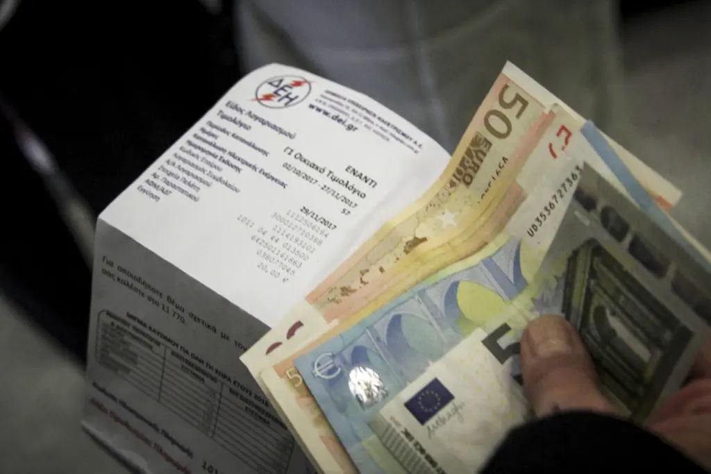 Αντίστροφη μέτρηση για την επιδότηση λογαριασμών ρεύματος – Θα φανεί στον επόμενο εκκαθαριστικό (vid)