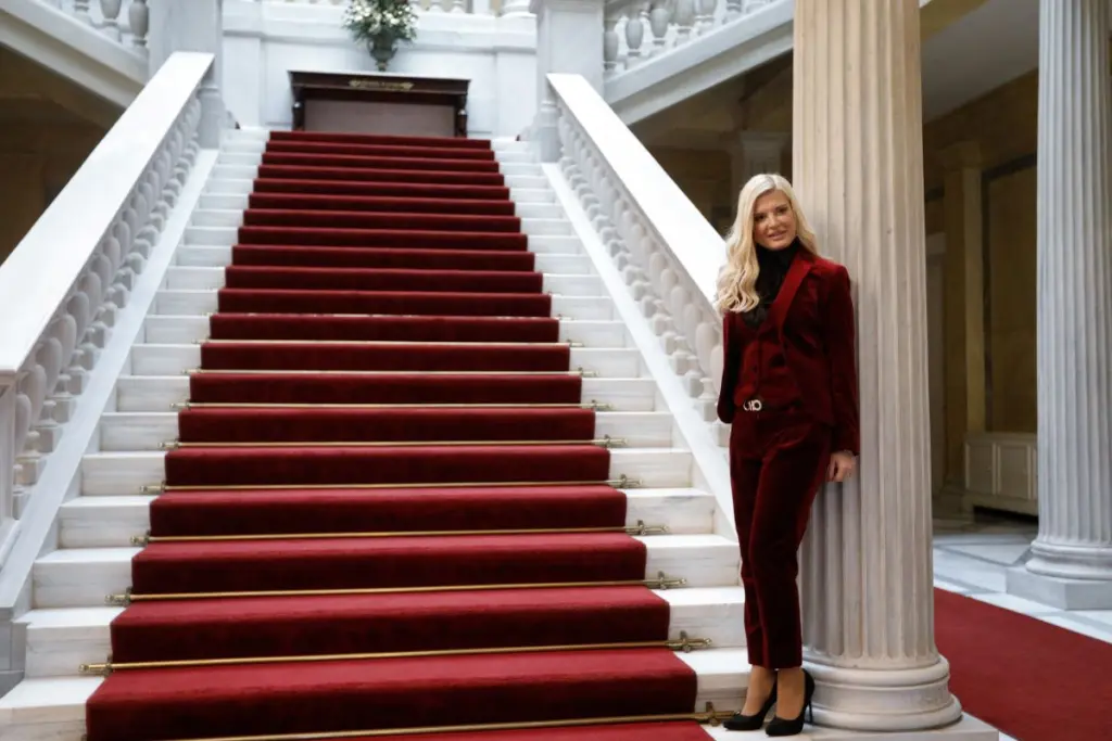 “Βόμβα” στο J2US – Η Μαρίνα Πατούλη ως διαγωνιζόμενη στο λαμπερό show!