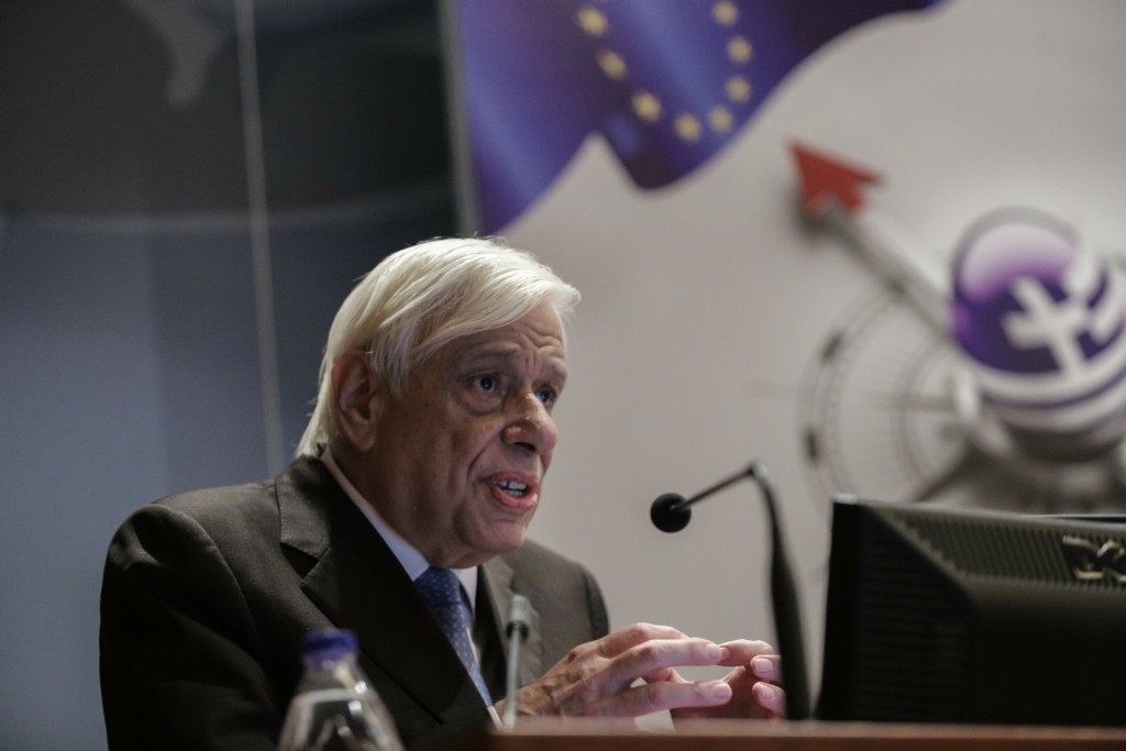 Εξιτήριο από το νοσοκομείο πήρε ο Προκόπης Παυλόπουλος