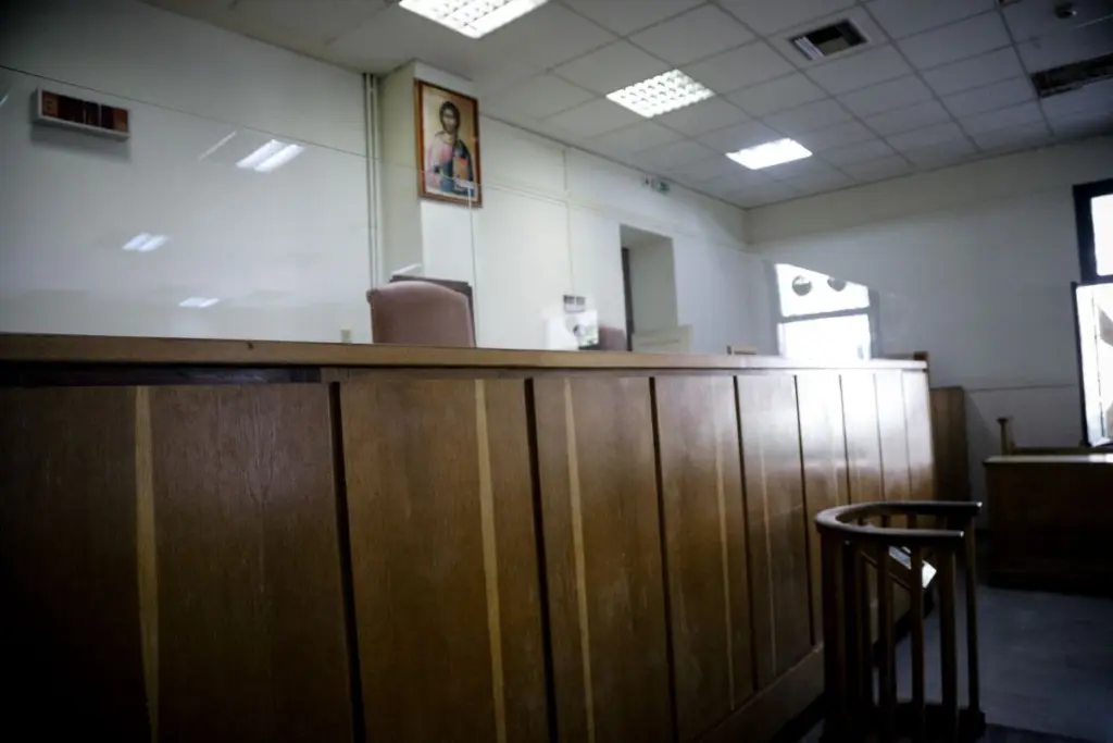 Αθώος λόγω αμφιβολιών ο γιος εύπορης οικογένειας για τη δολοφονία του μπάτλερ τους