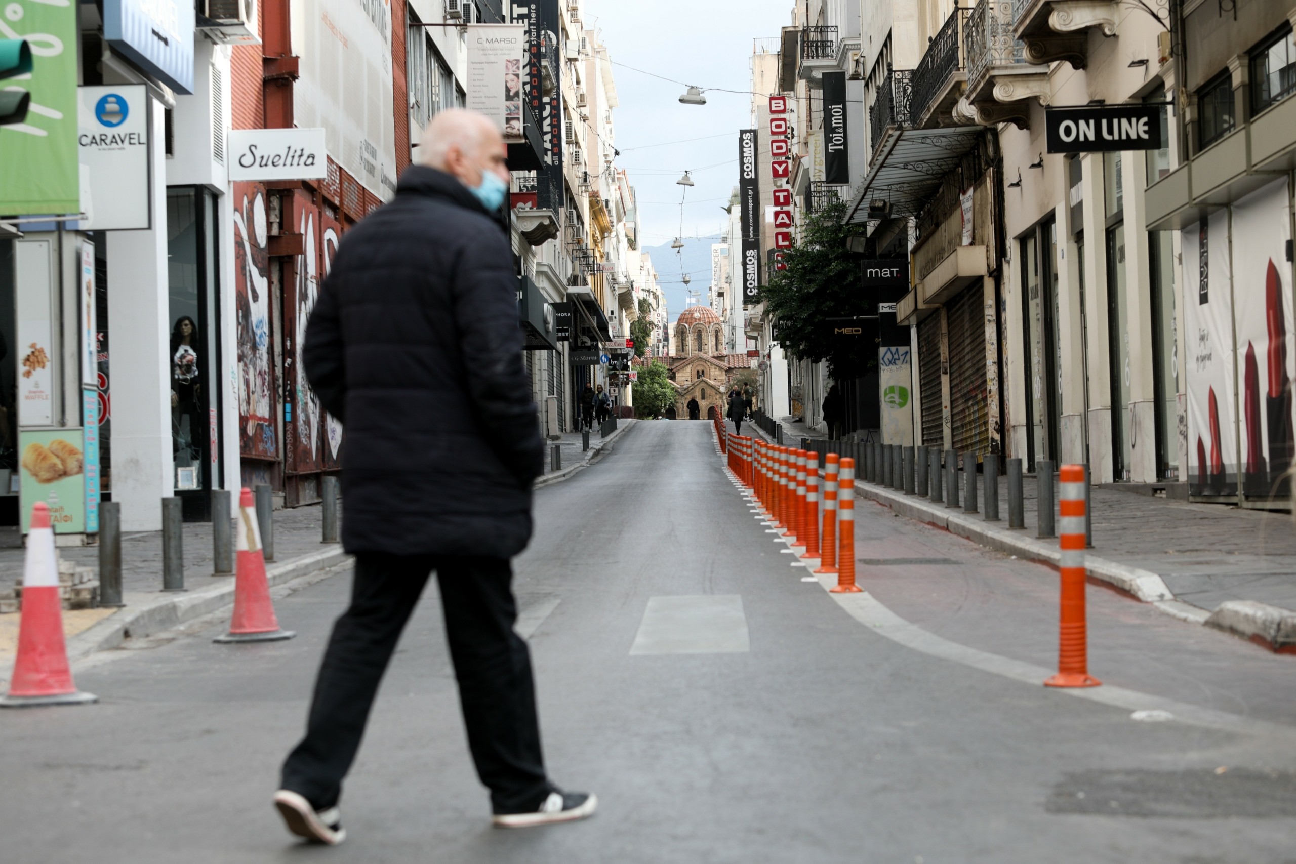Στο lockdown επιμένει ο Τζανάκης, αν δεν αποδώσουν τα μέτρα – “Μαύρες” προβλέψεις Σαρηγιάννη για την Αθήνα