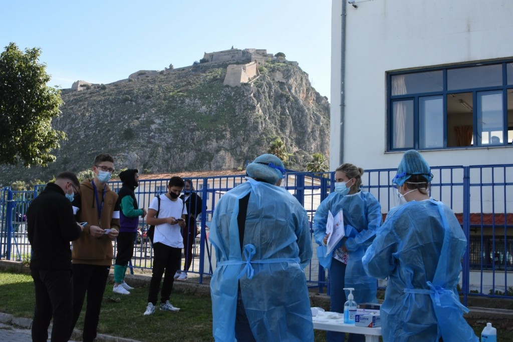 Η Κεραμέως ξεκόβει κάθε σενάριο για κλείσιμο των σχολείων – “Δεν υπάρχει καμία απολύτως συζήτηση”