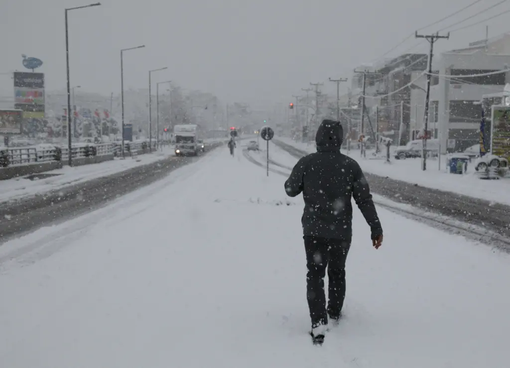 Χαλάει ο καιρός την Παρασκευή – Χιόνια στα ορεινά, βροχές και καταιγίδες