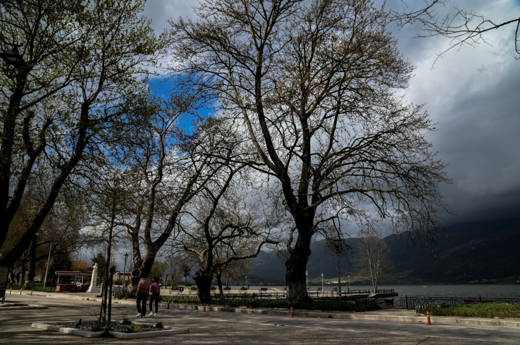 Με βροχές και συννεφιά ξεκινά η εβδομάδα