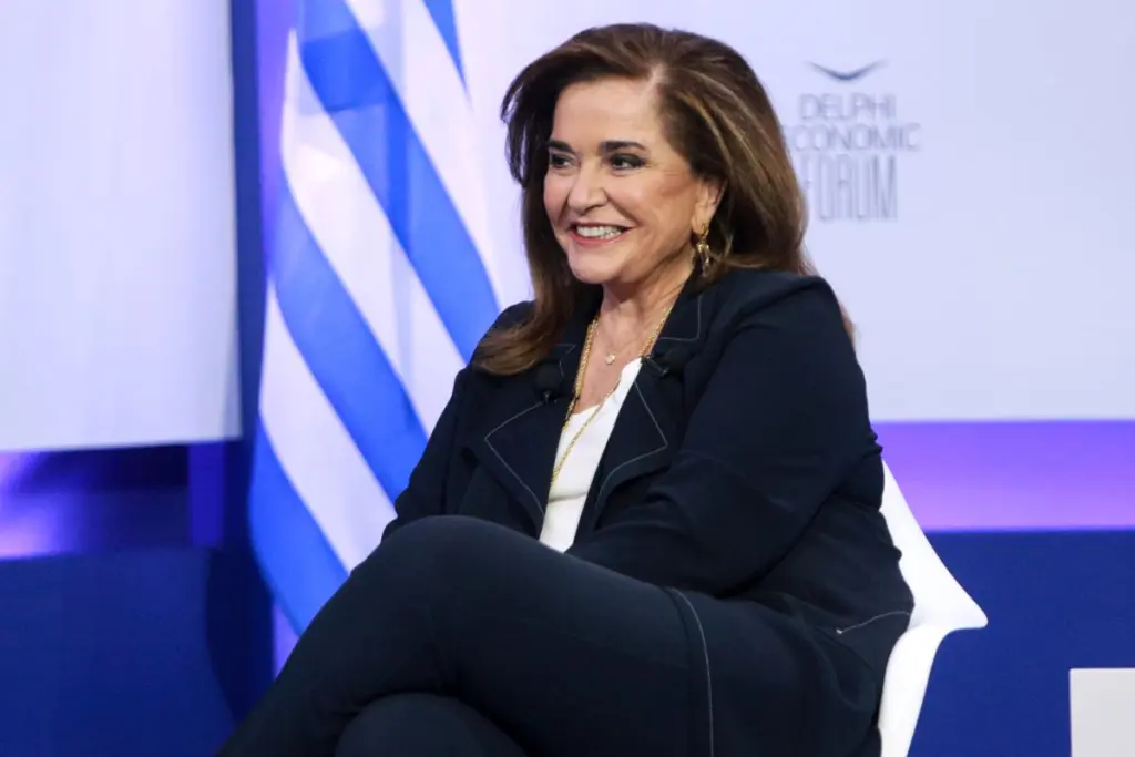 Τις θρυλικές συνταγές της Μαρίκας παρουσίασε η Ντόρα Μπακογιάννη