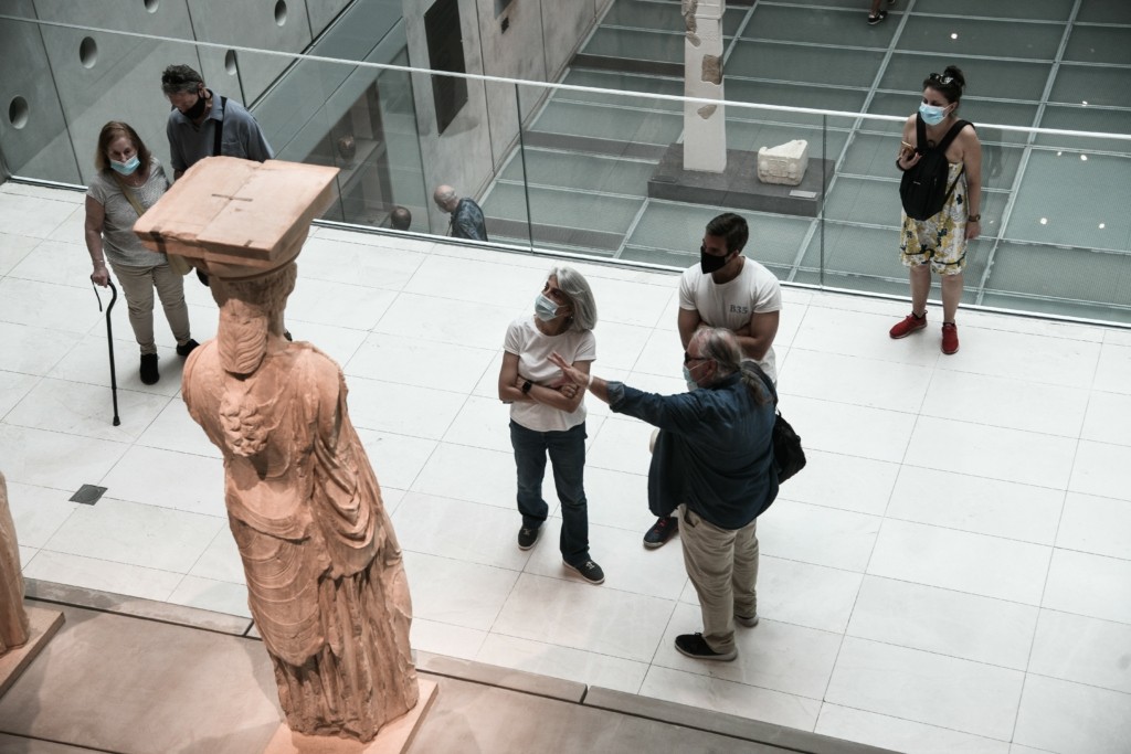 Τι πιστεύουν οι Έλληνες μετά από 20 μήνες πανδημίας για την τρίτη δόση και τον εμβολιασμό των παιδιών