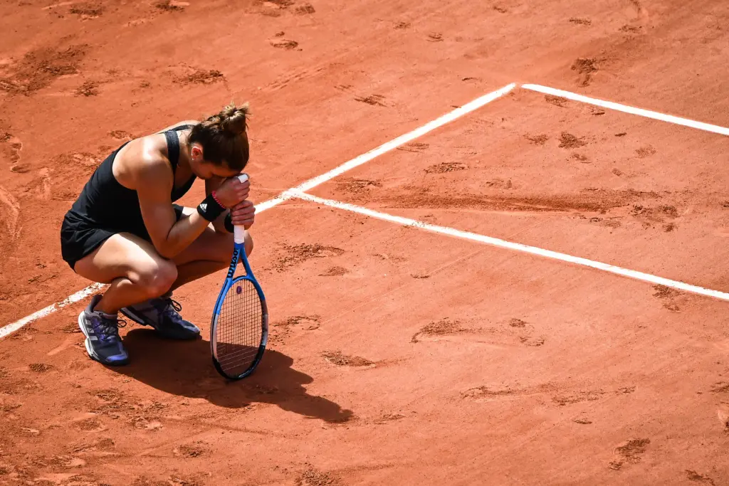 Εκτός τελικού WTA Finals η Σάκκαρη – “Πικρή” ήττα από την Ανέτ Κονταβέιτ (vid)