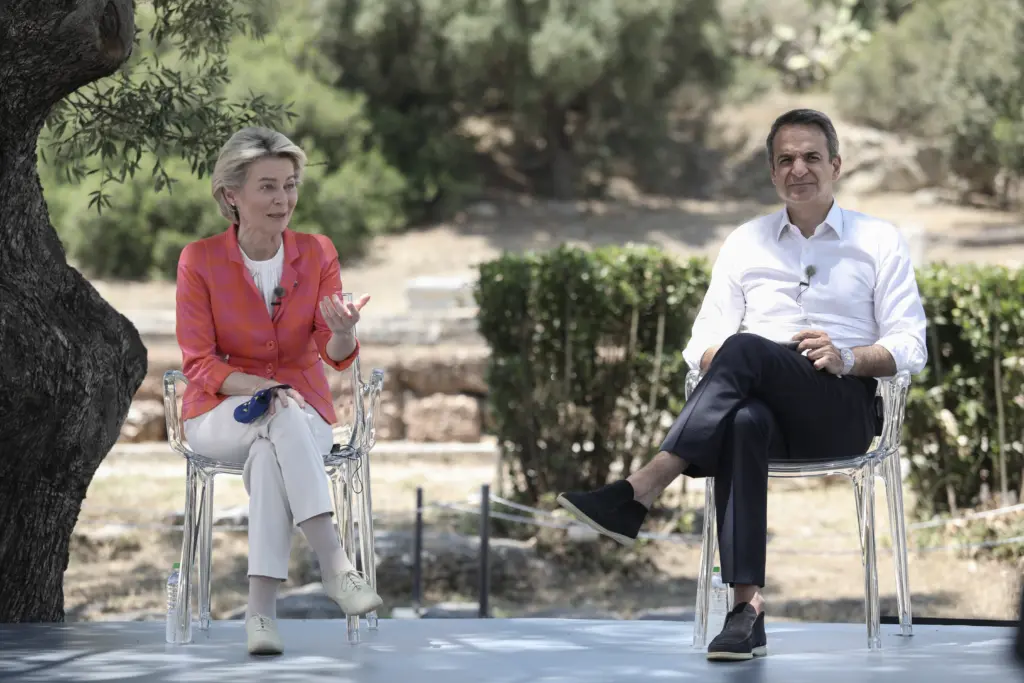 Μητσοτάκης σε Κομισιόν – Ταξίδια εντός ΕΕ μόνο με την τρίτη δόση για τους άνω των 60 ετών