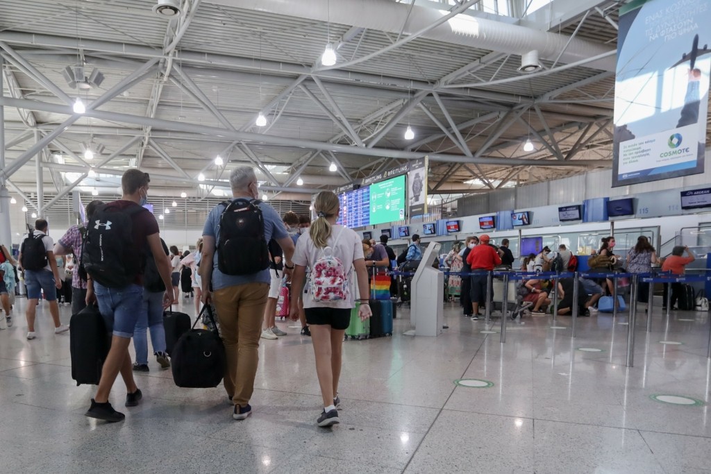 “Στοπ” στις πτήσεις από τη νότια Αφρική βάζει η ΕΕ λόγω της νέας αφρικανικής μετάλλαξης